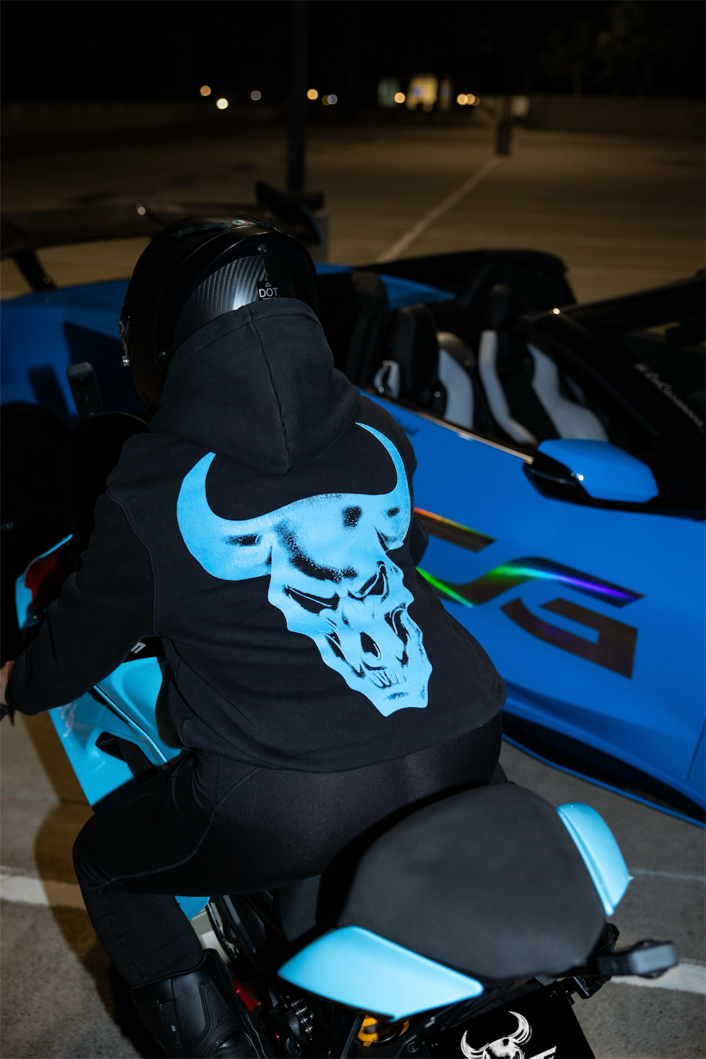 Ultra Heavyweight No
Drawstring Hoodie (Sky blue BULL)